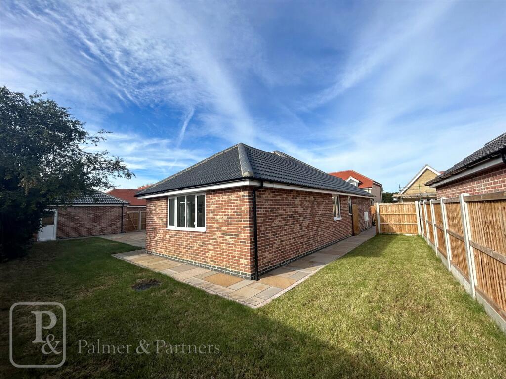 Additional image 19 of The Meadows, Betts Green Road, Little Clacton, Essex, CO16