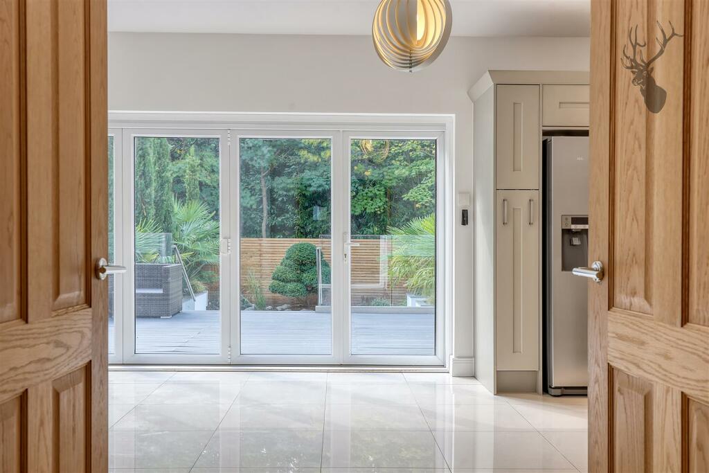 Additional image 5 of Woodside Place, Great Warley, Brentwood