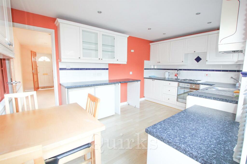 Additional image 5 of Warrington Square, Billericay