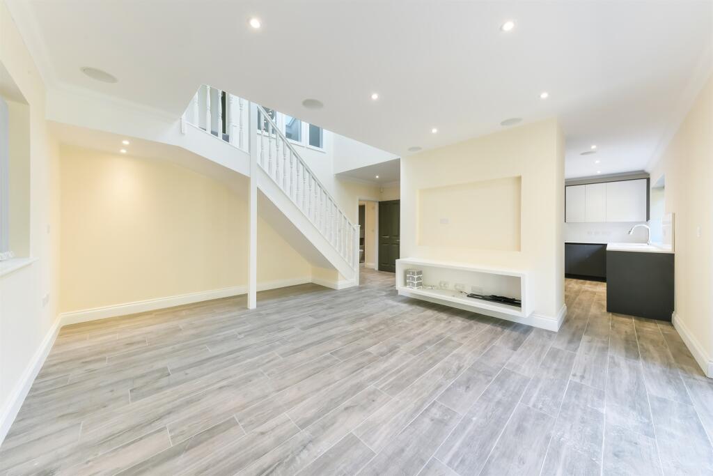 Additional image 7 of Field End, Coulsdon