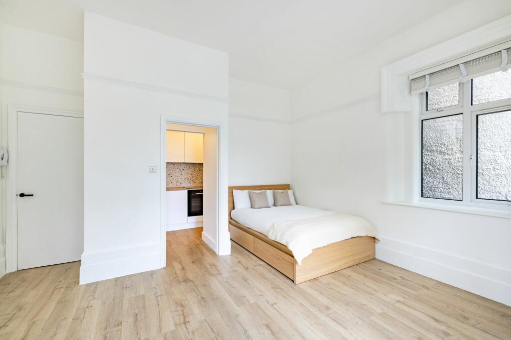 Additional image 10 of St. Peters Road, Croydon, CR0