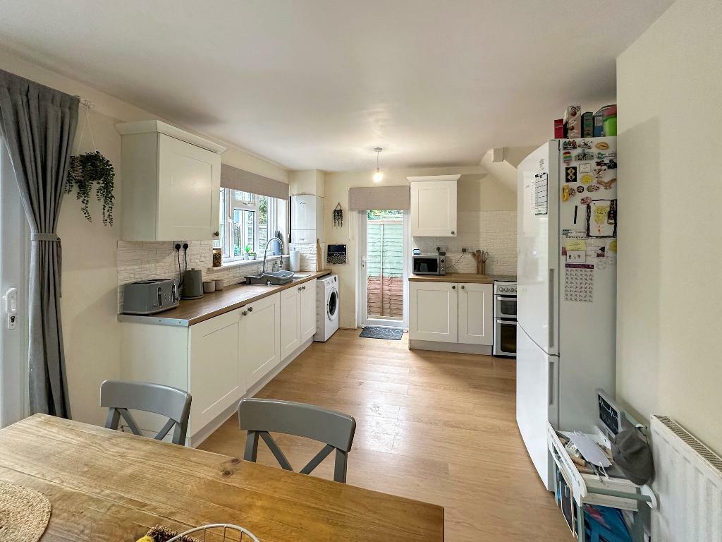 Additional image 7 of Sunnybank, Warlingham, Surrey, CR6 9SS