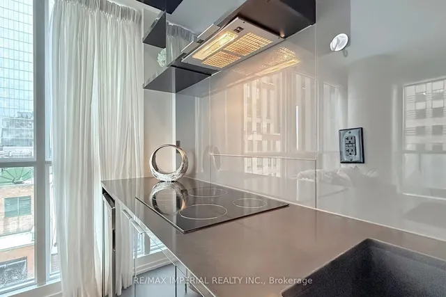 Additional image 20 of 70 Temperance St Unit 1803