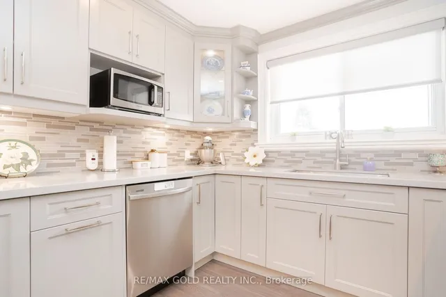 Additional image 14 of 15 Castlemore Dr