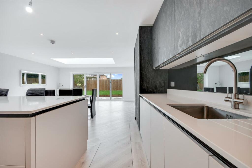 Additional image 4 of Mangapp Chase, Burnham-On-Crouch