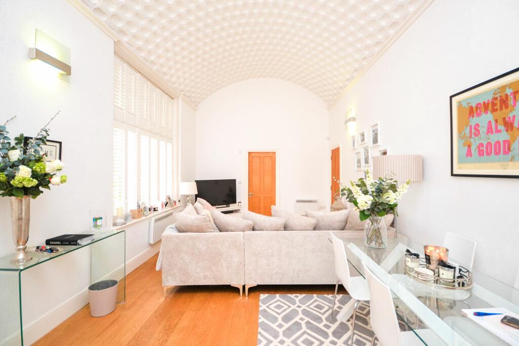 Additional image 10 of Tudor Court, The Galleries, Brentwood