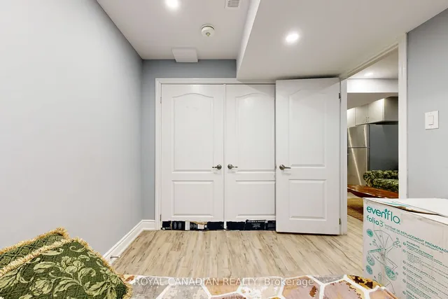 Additional image 36 of 11 Revelstoke Pl