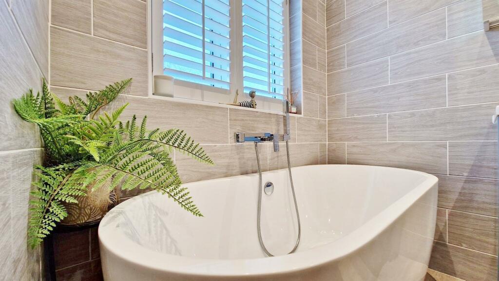 Additional image 17 of Beatrice Road, Walton On The Naze