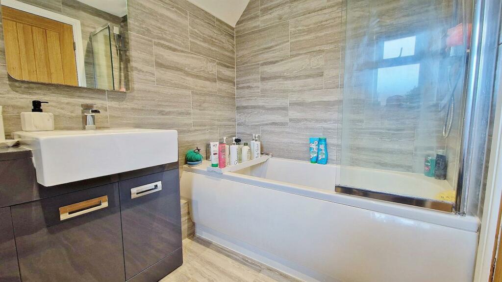 Additional image 17 of Bemerton Gardens, Kirby Cross