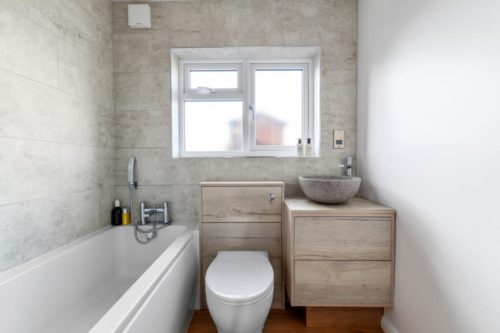 Additional image 13 of Chelmsford Road, Felsted, Dunmow, Essex, CM6