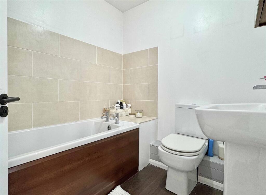 Additional image 22 of Dunoon Close, Braintree