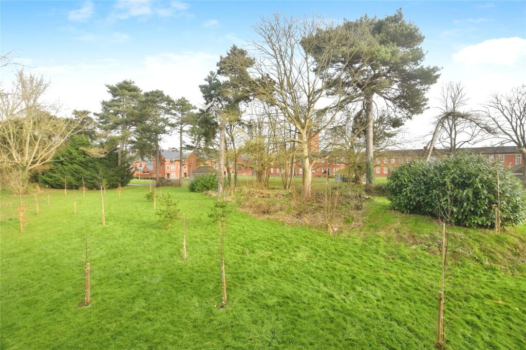 Additional image 14 of Willow Crescent, Colchester, Essex, CO4