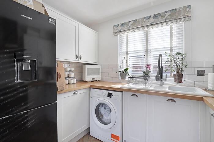 Additional image 8 of Milton Crescent, Ongar, CM5