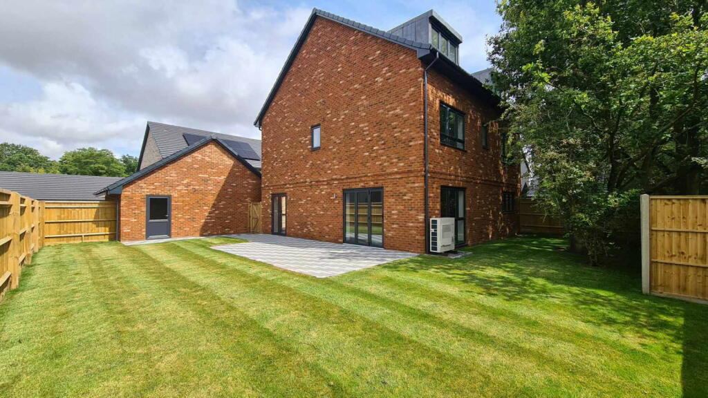 Additional image 6 of Dunmow Road, Takeley, Bishop's Stortford, CM22 6SP