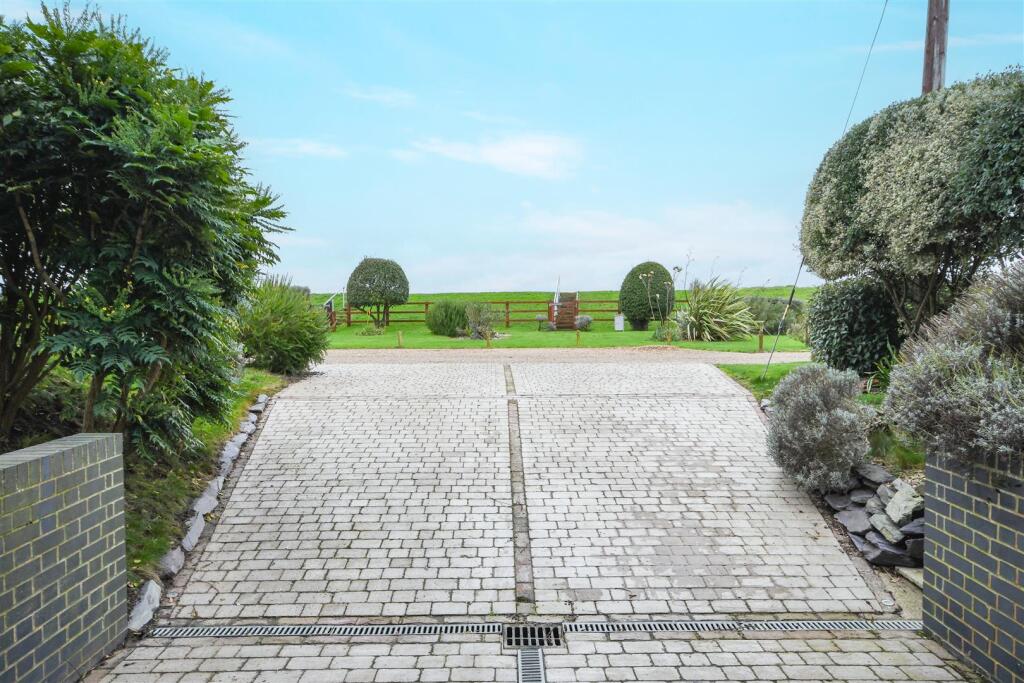 Additional image 29 of Sea View Promenade, St. Lawrence, Southminster