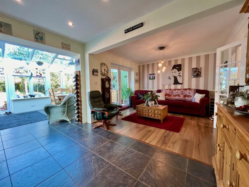 Additional image 6 of Beauchamps, Burnham-On-Crouch