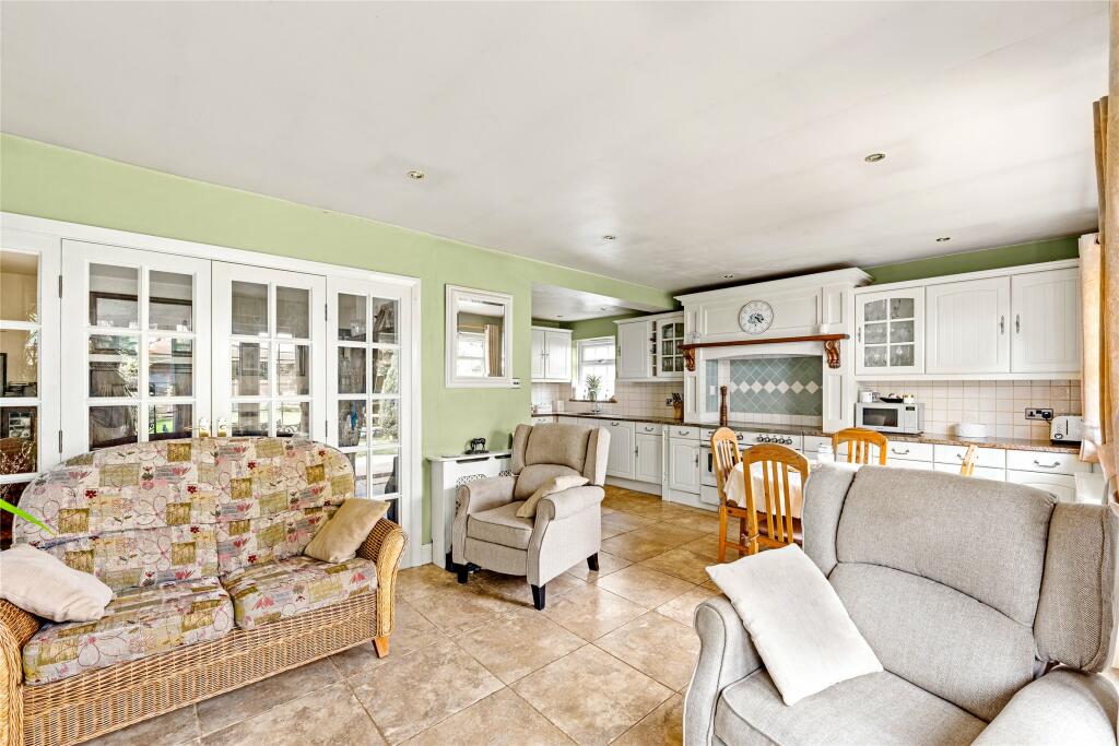 Additional image 3 of Farleigh Road, Warlingham, Surrey, CR6