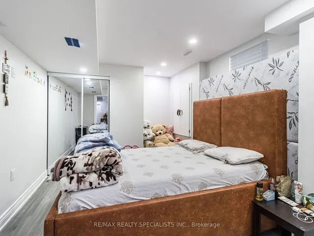 Additional image 36 of 10 VINEYARD Dr