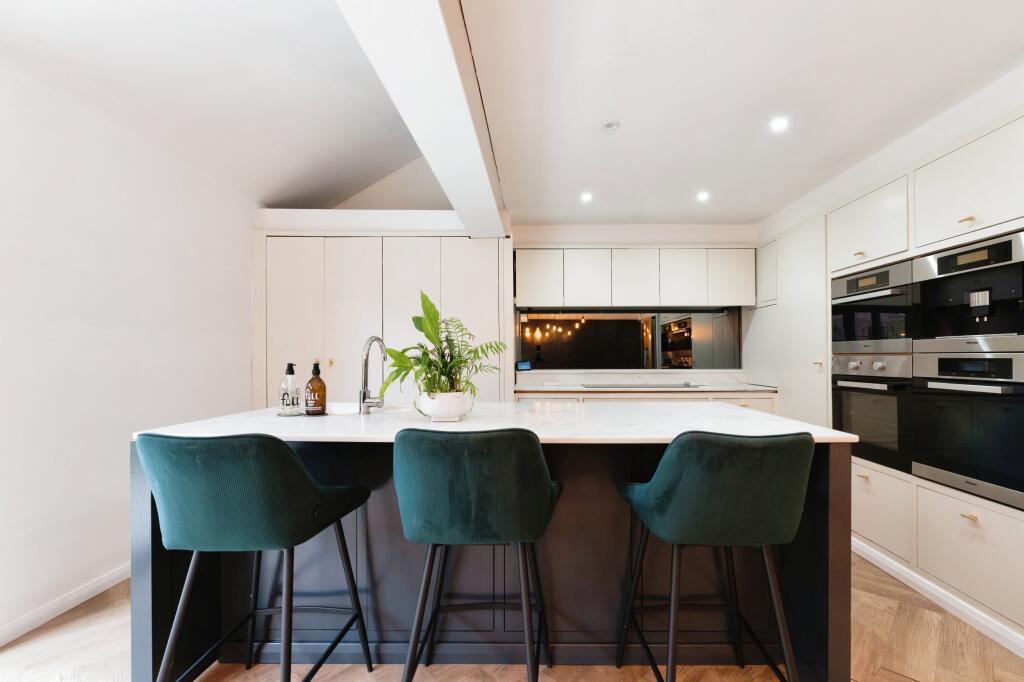 Additional image 18 of Blenheim Road, Brentwood, CM15