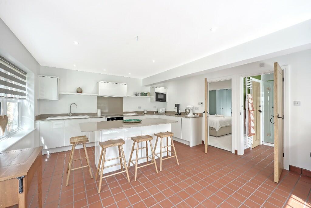 Additional image 20 of Billericay Road, Herongate, Brentwood, Essex, CM13