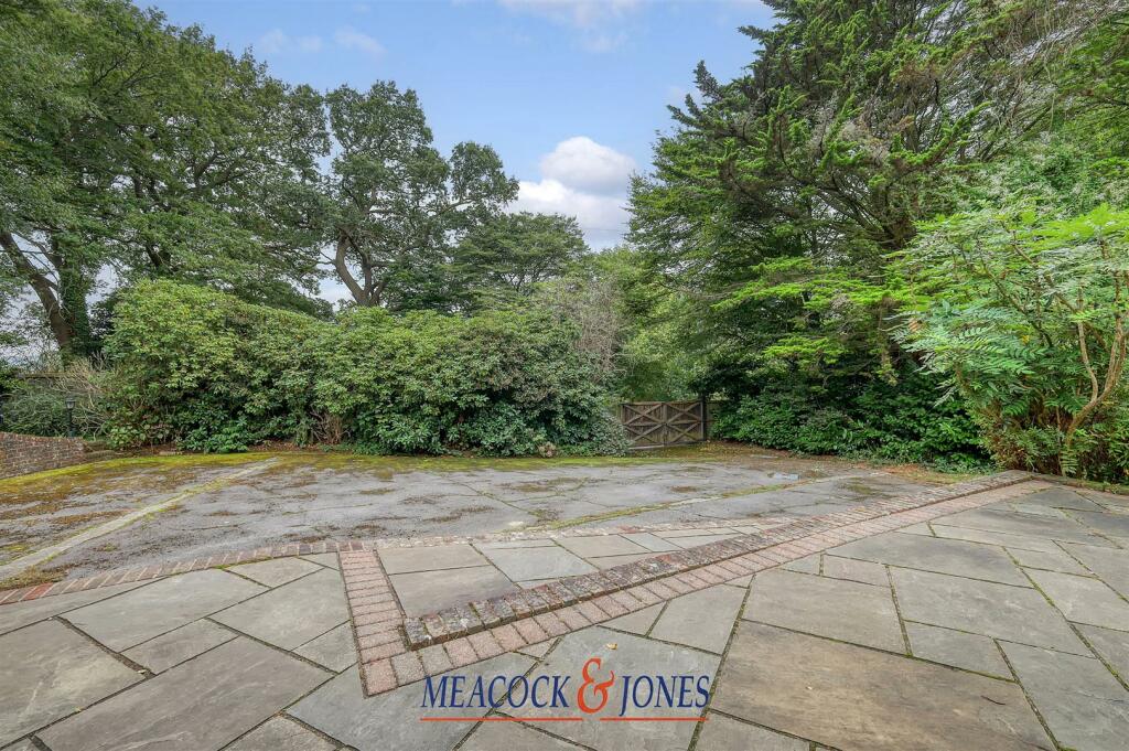 Additional image 29 of Weald Road, South Weald, Brentwood