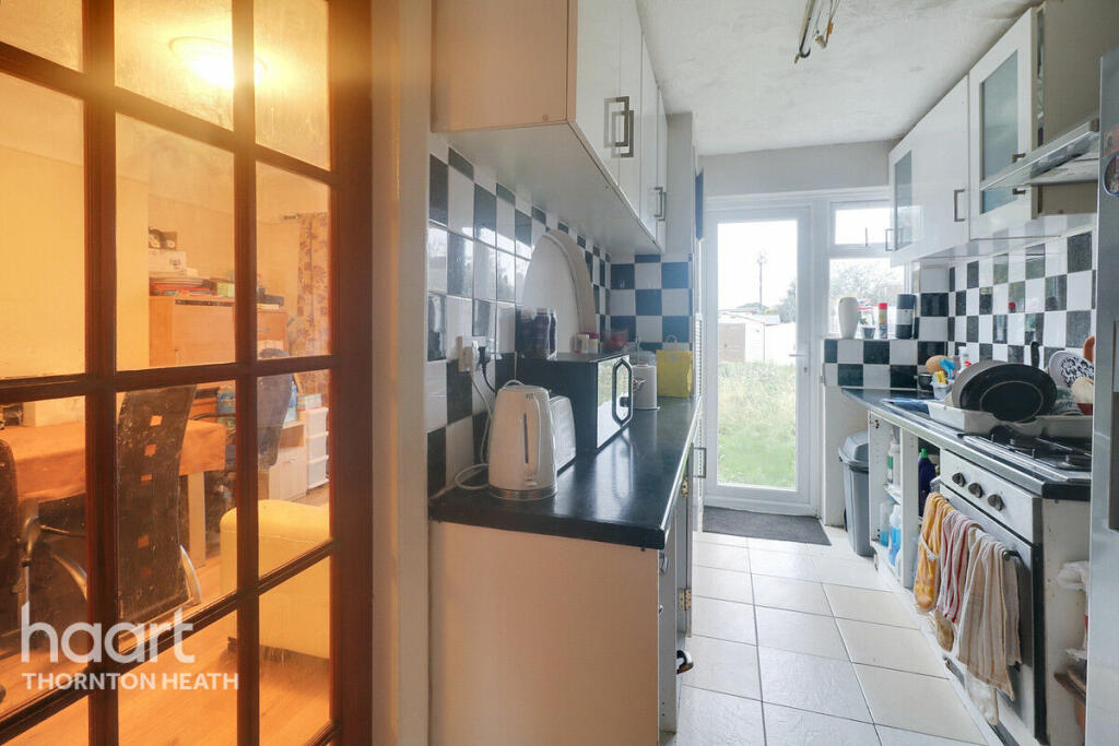 Additional image 5 of Carisbrooke Road, MITCHAM