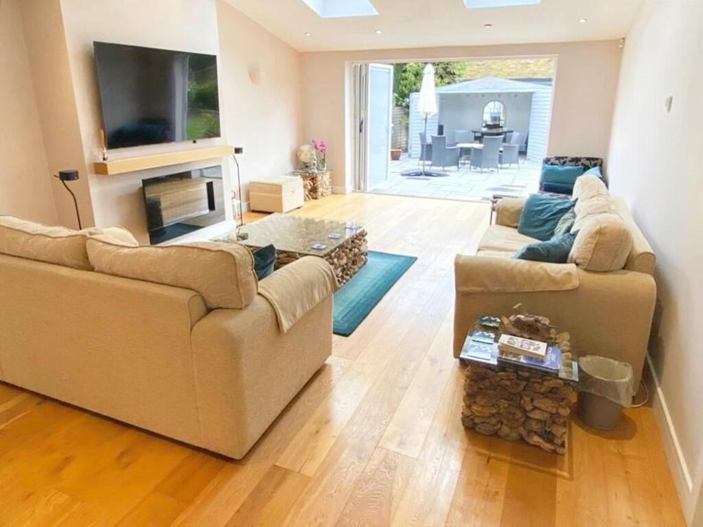 Additional image 32 of Carson Road, Billericay