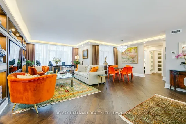 Additional image 4 of 500 Avenue Rd Unit 906