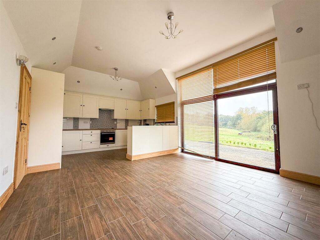 Additional image 4 of Brooklands View, Tenpenny Hill, Thorrington