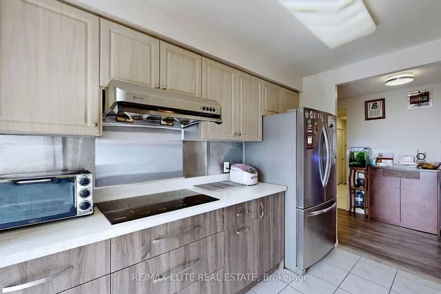 Additional image 9 of 5001 Finch Ave Unit 611