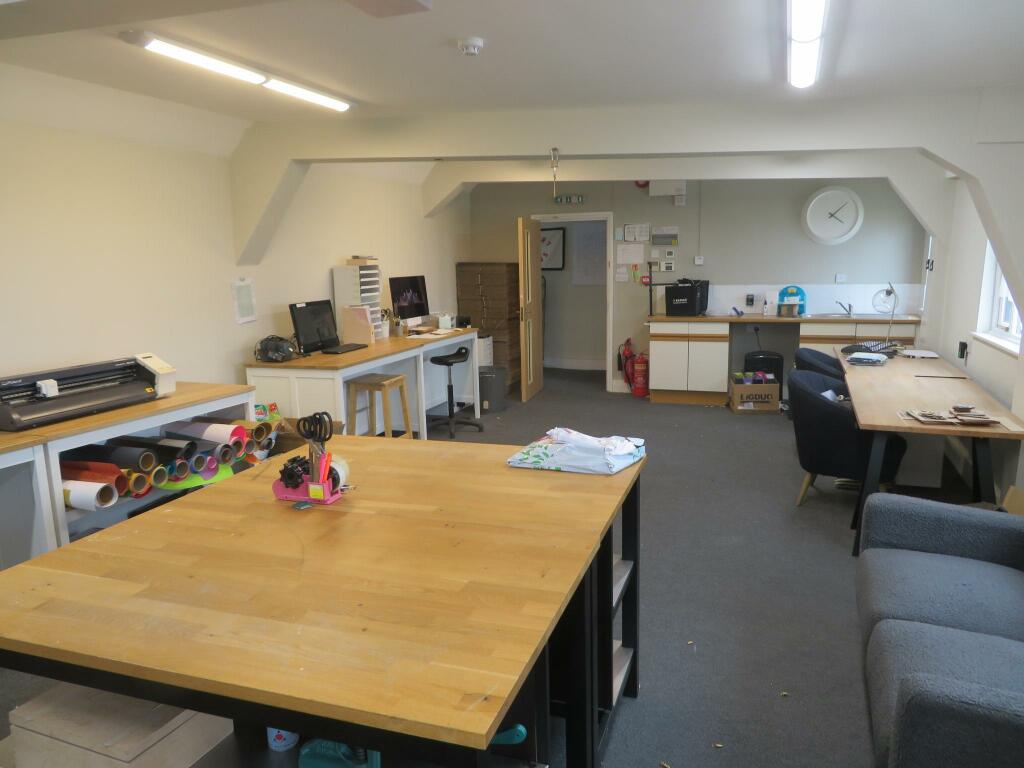Additional image 2 of Pleshey