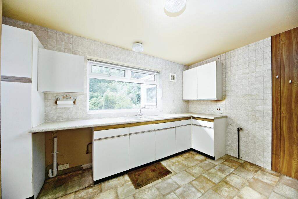 Additional image 11 of Croham Valley Road, South Croydon, CR2