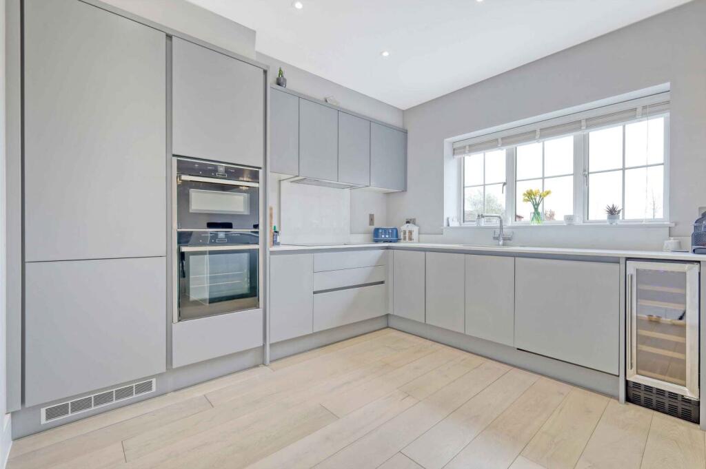 Additional image 6 of Little Ridings Lane, Ingatestone, CM4