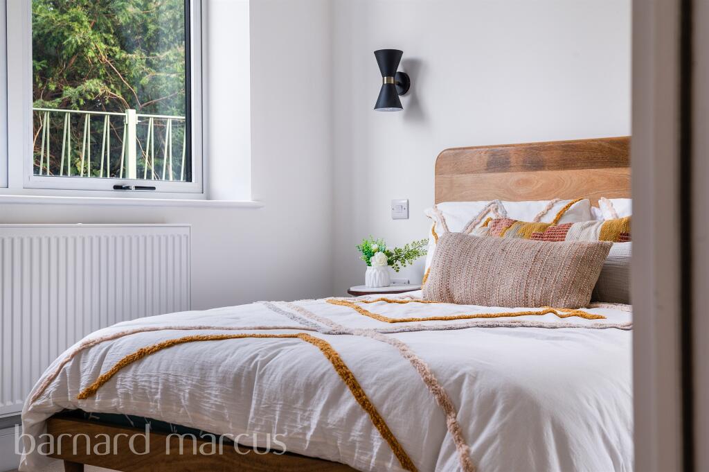 Additional image 21 of Bradmore Way, Coulsdon