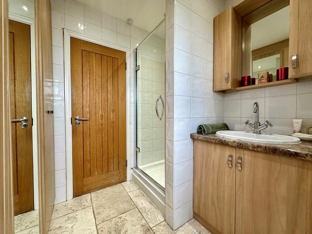 Additional image 21 of Noak Hill Road, Billericay, CM12