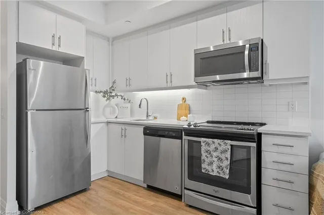 Additional image 10 of 17 Zorra St Unit 1608