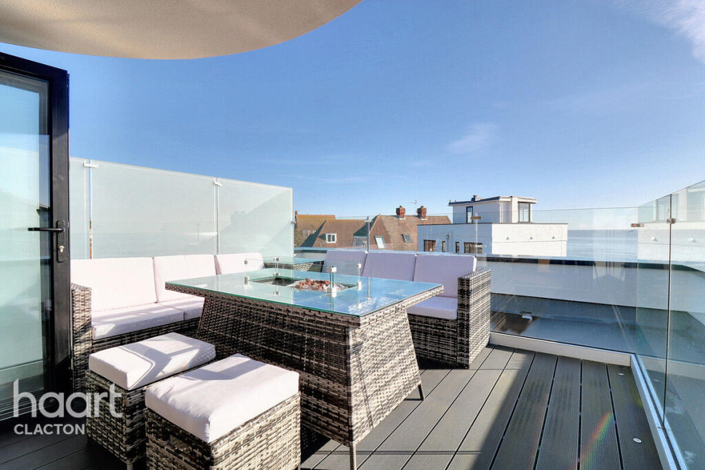 Additional image 21 of Percival Road, Walton On The Naze