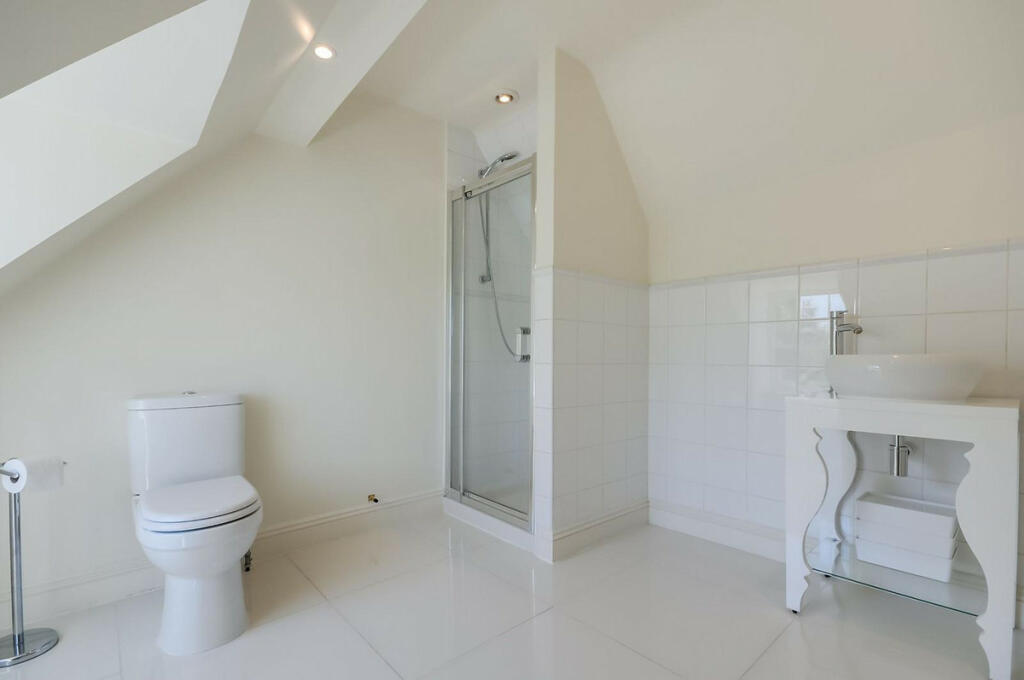 Additional image 20 of Theydon Priory, Coopersale Lane, CM16