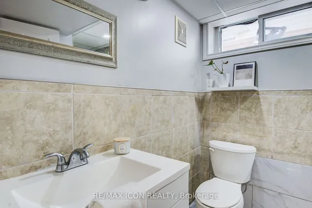 Additional image 27 of 29 Rossford Cres