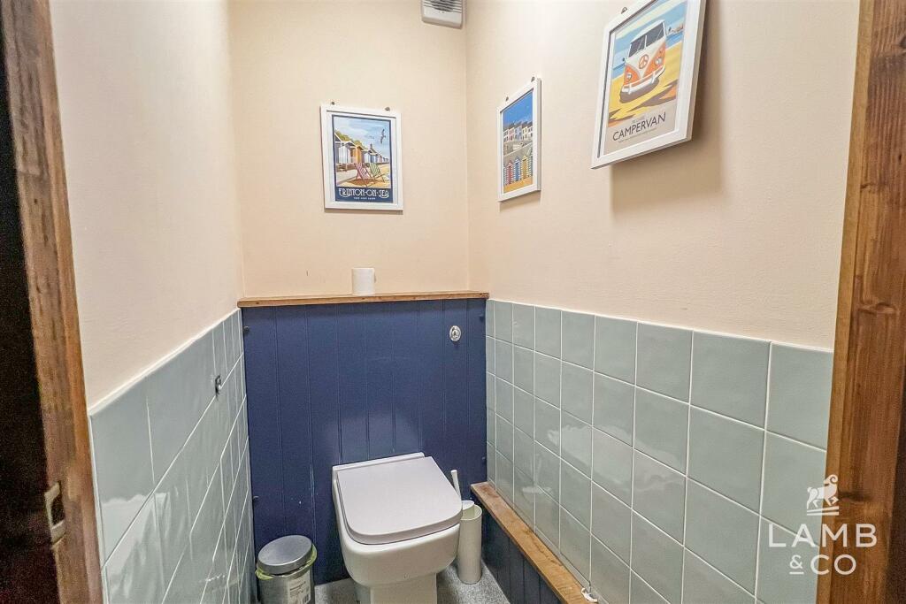 Additional image 9 of Connaught Avenue, Frinton-On-Sea