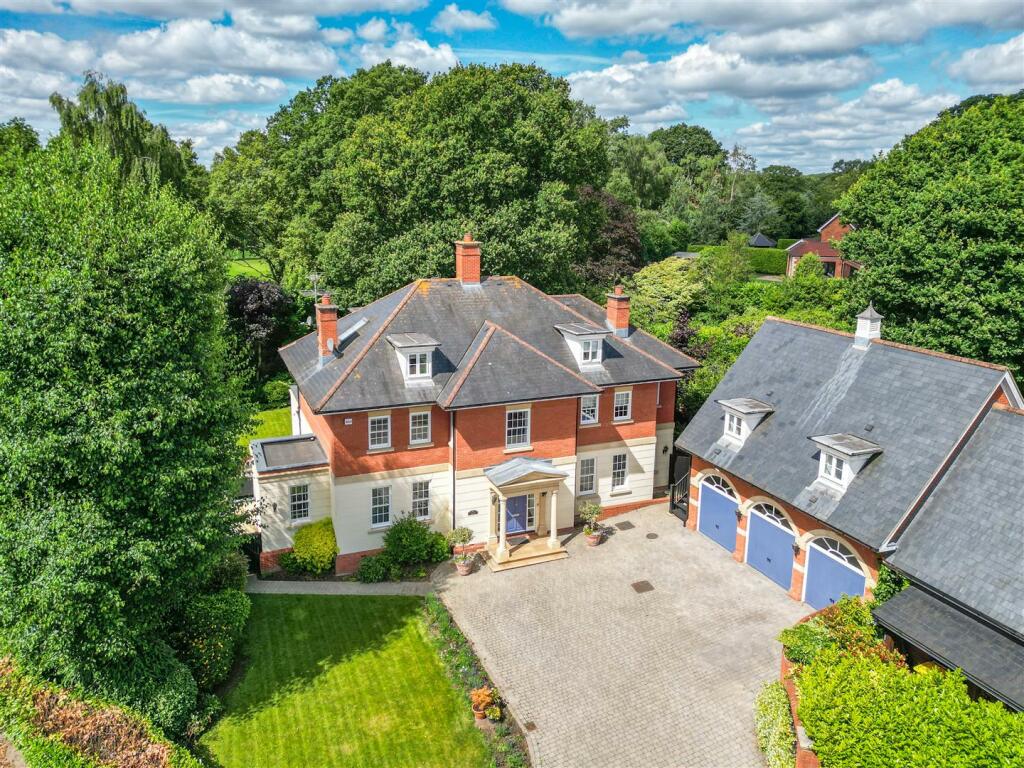 Additional image 39 of Thorndon Approach, Herongate, Brentwood