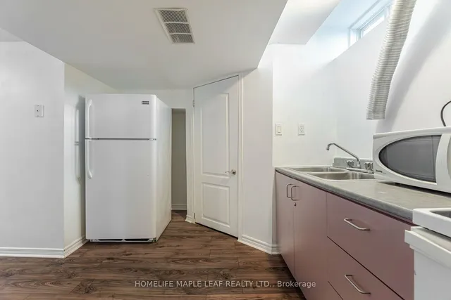 Additional image 32 of 30 Silo Crt