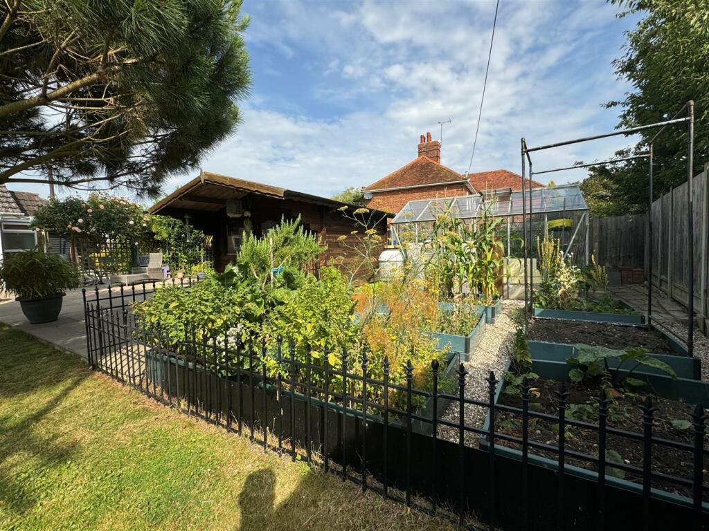 Additional image 27 of Chestnut Farm Drive, Althorne