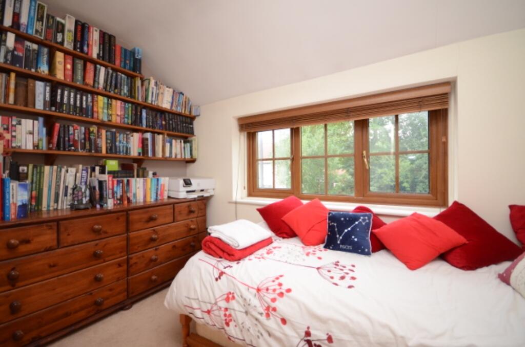 Additional image 20 of Field View The Street, Sheering