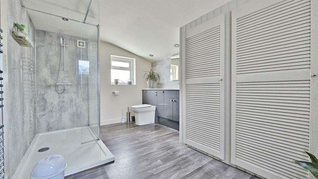 Additional image 27 of High Street, Thorpe-Le-Soken