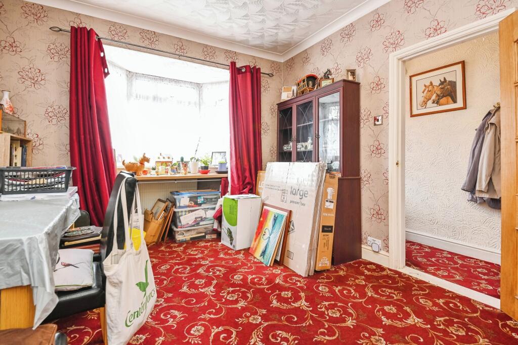 Additional image 4 of Ferndale Road, Harwich, Essex, CO12