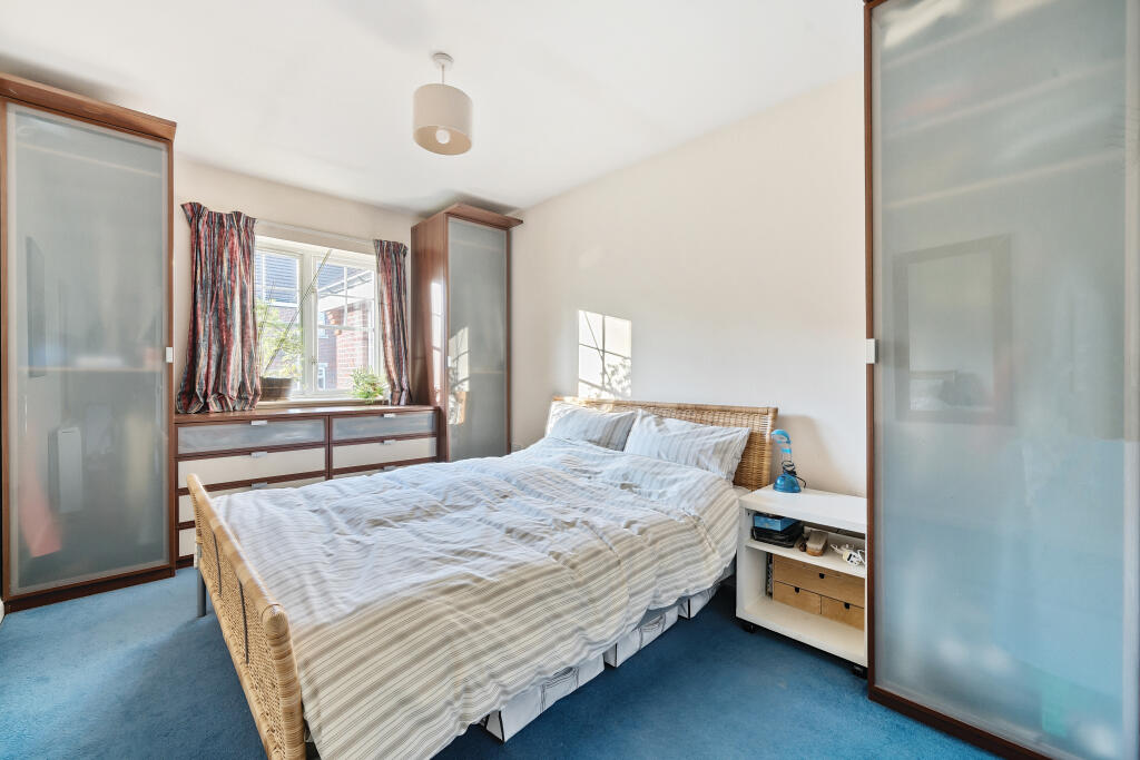 Additional image 5 of Eothen Close, CATERHAM, CR3