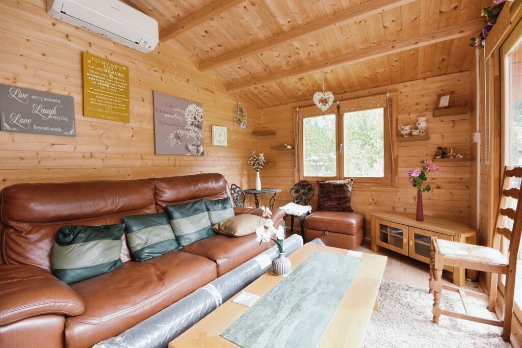 Additional image 14 of Hedingham Road, Gosfield, Halstead