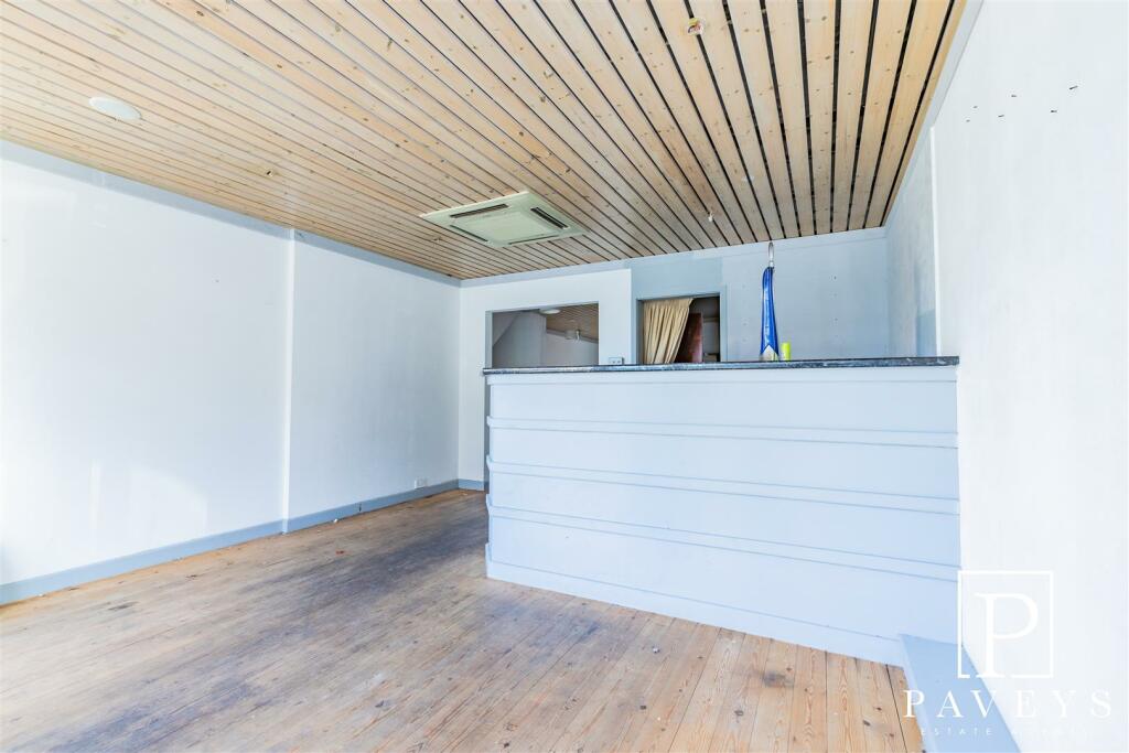 Additional image 13 of Connaught Avenue, Frinton-On-Sea