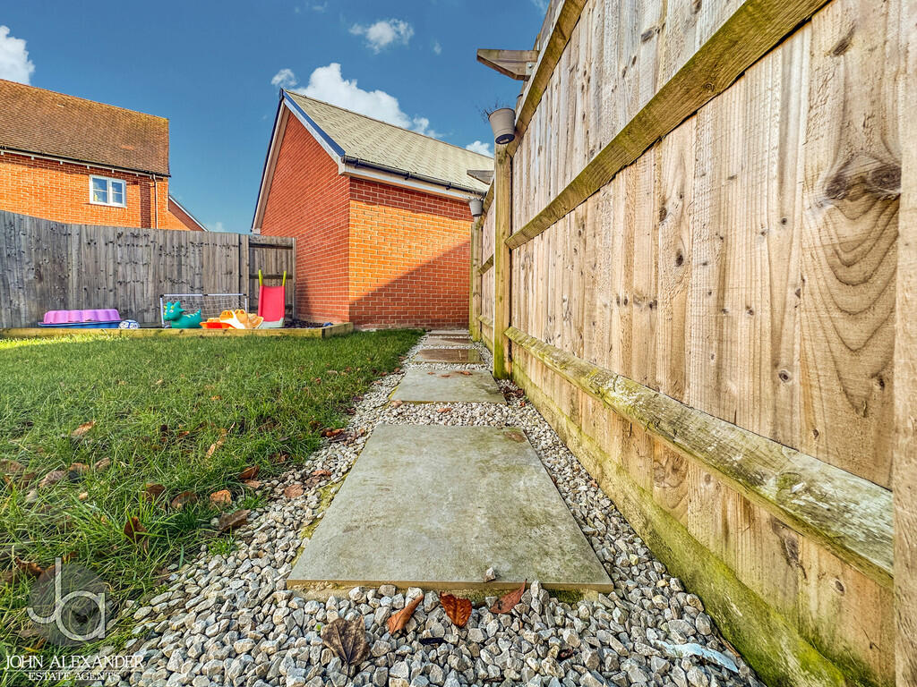 Additional image 25 of Oakhouse Close, Colchester